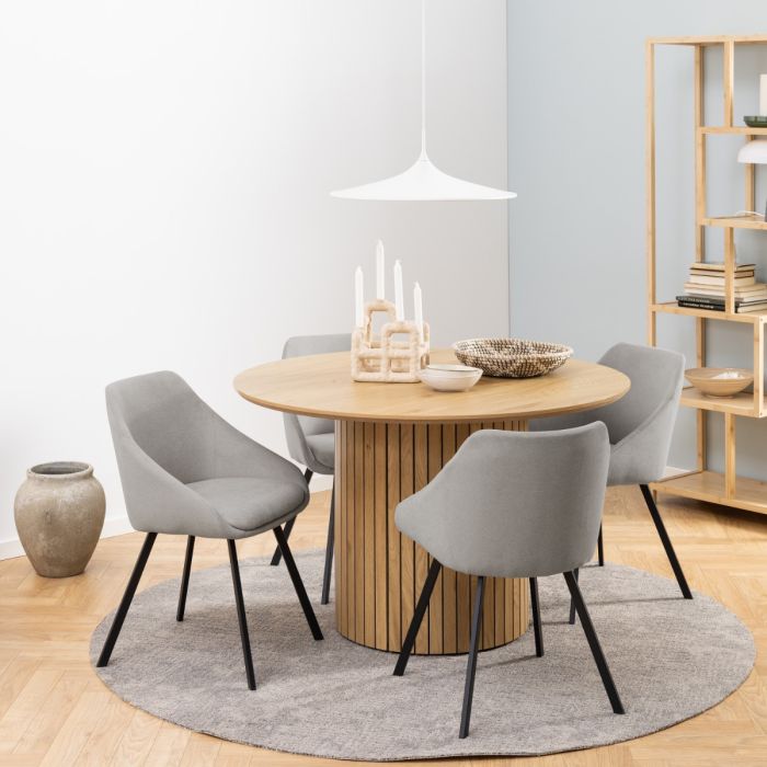 Yale 1.2m Oak Round Dining Table