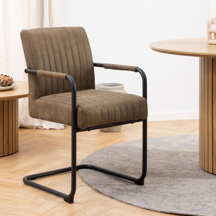 Yale 1.2m Oak Round Dining Set