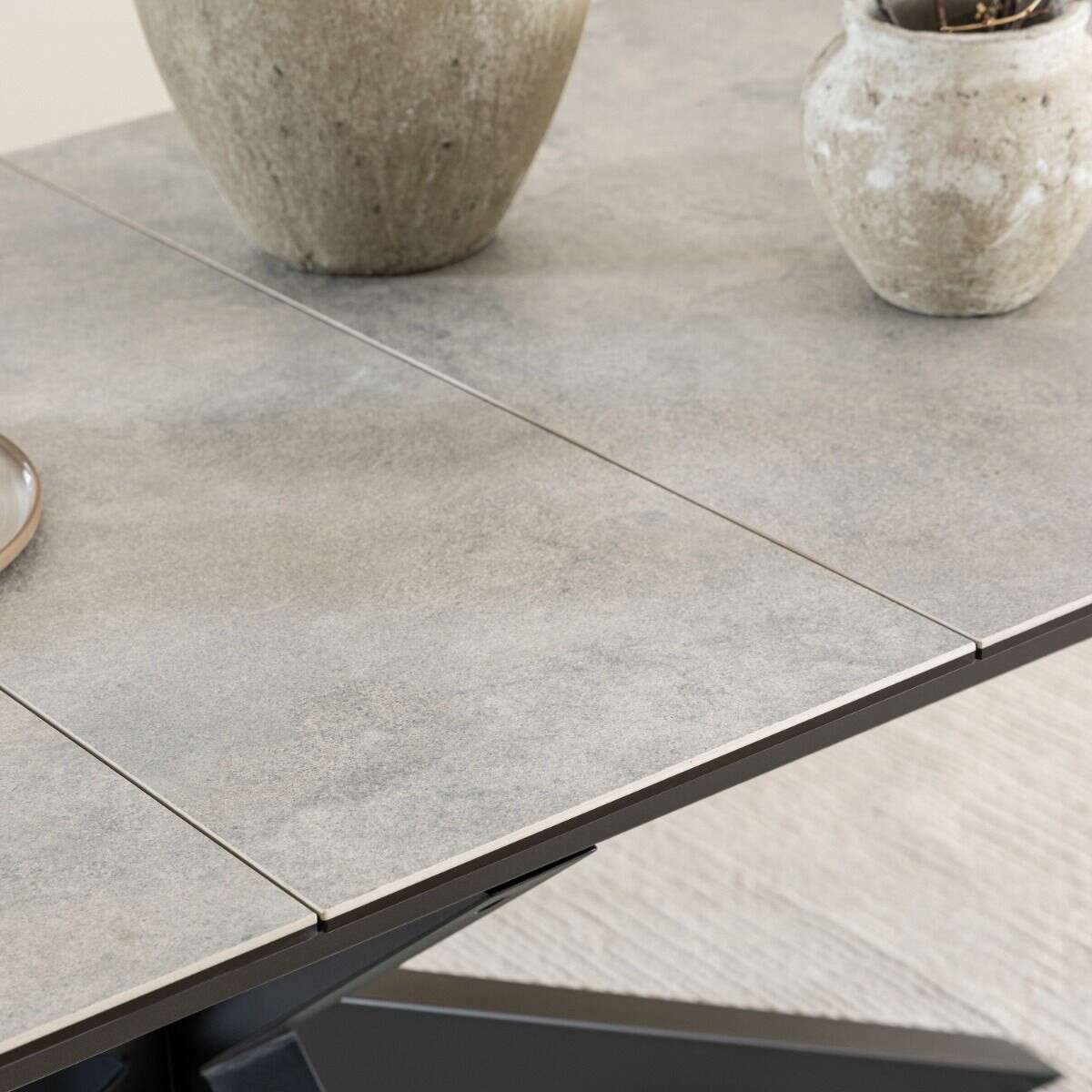 Luxe Dining Company:Chicago Grey Ceramic Extendable Dining Table